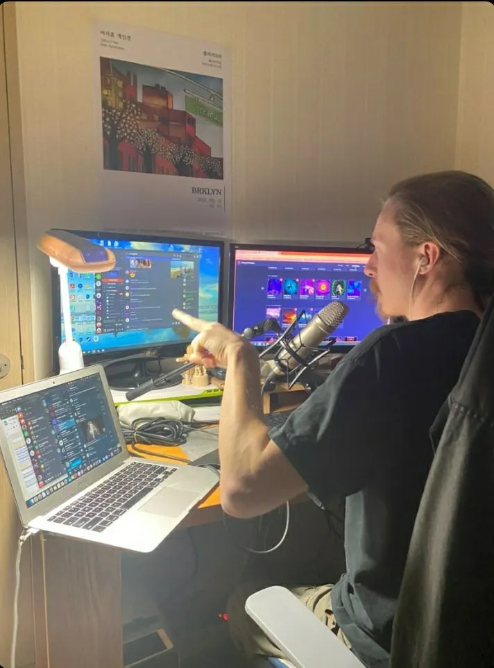 Hosting from Seoul during the 2021 virtual gatherings era
